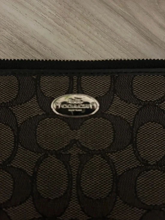 Coach Signature Canvas Double Zip Wristlet with Black Trim - Picture 2 of 7